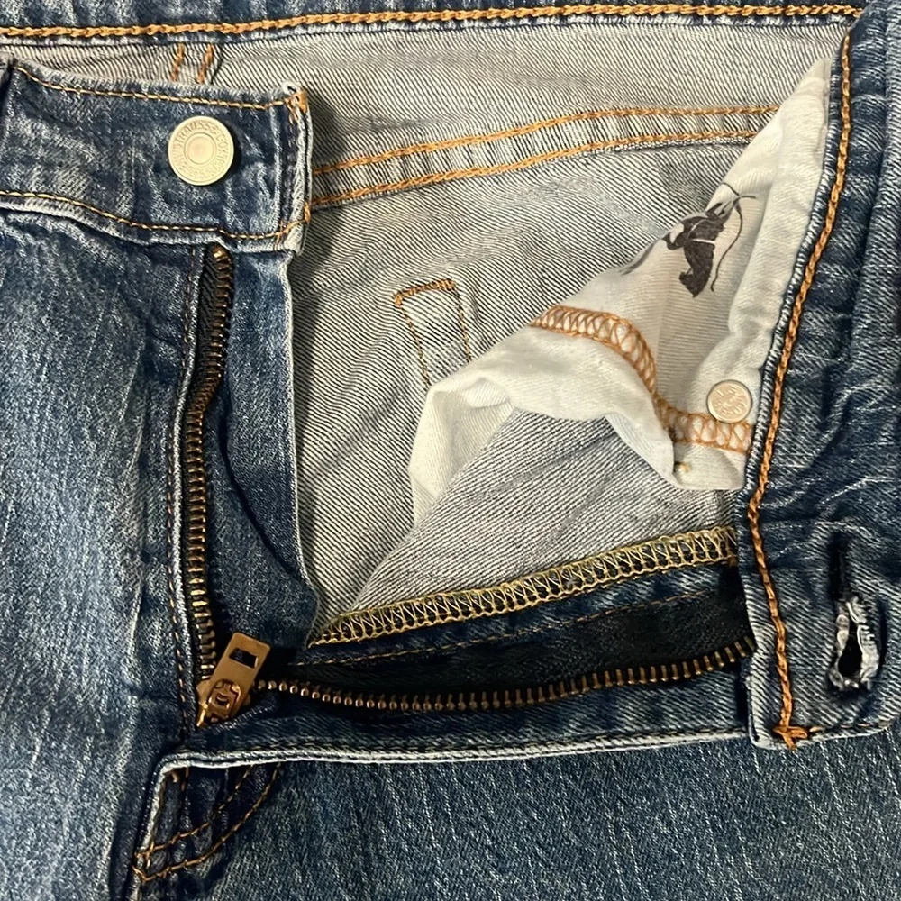 Levis size 30